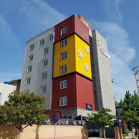 Raon Hotel Gwangyang  Exteriör bild