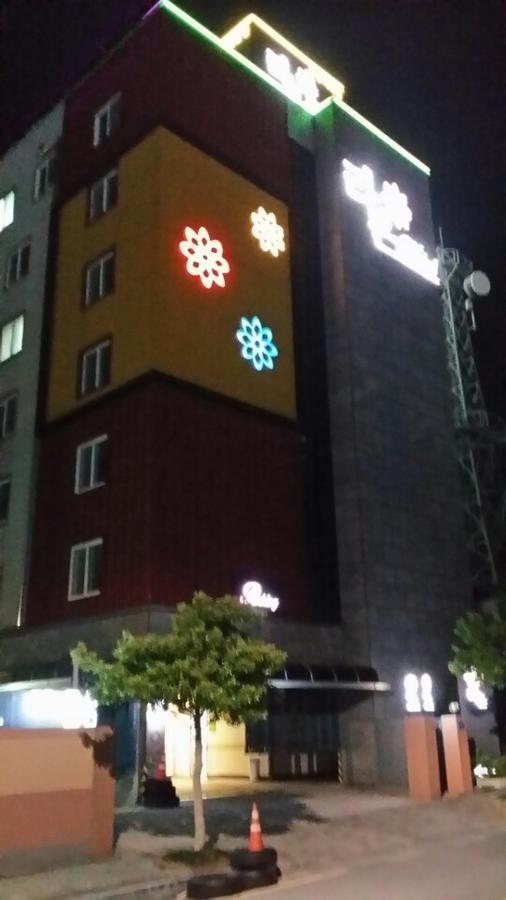 Raon Hotel Gwangyang  Exteriör bild